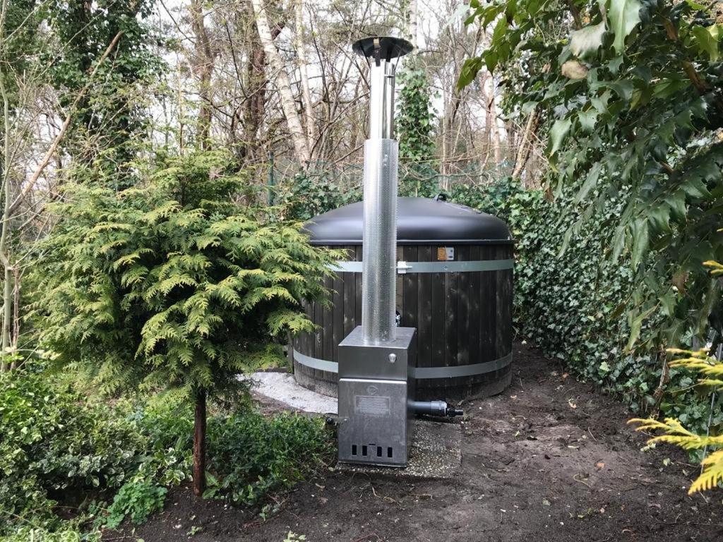 Private Big Garden Double With Outside Hottub And Barrelsauna, Woodside, Nature * Voorthuizen