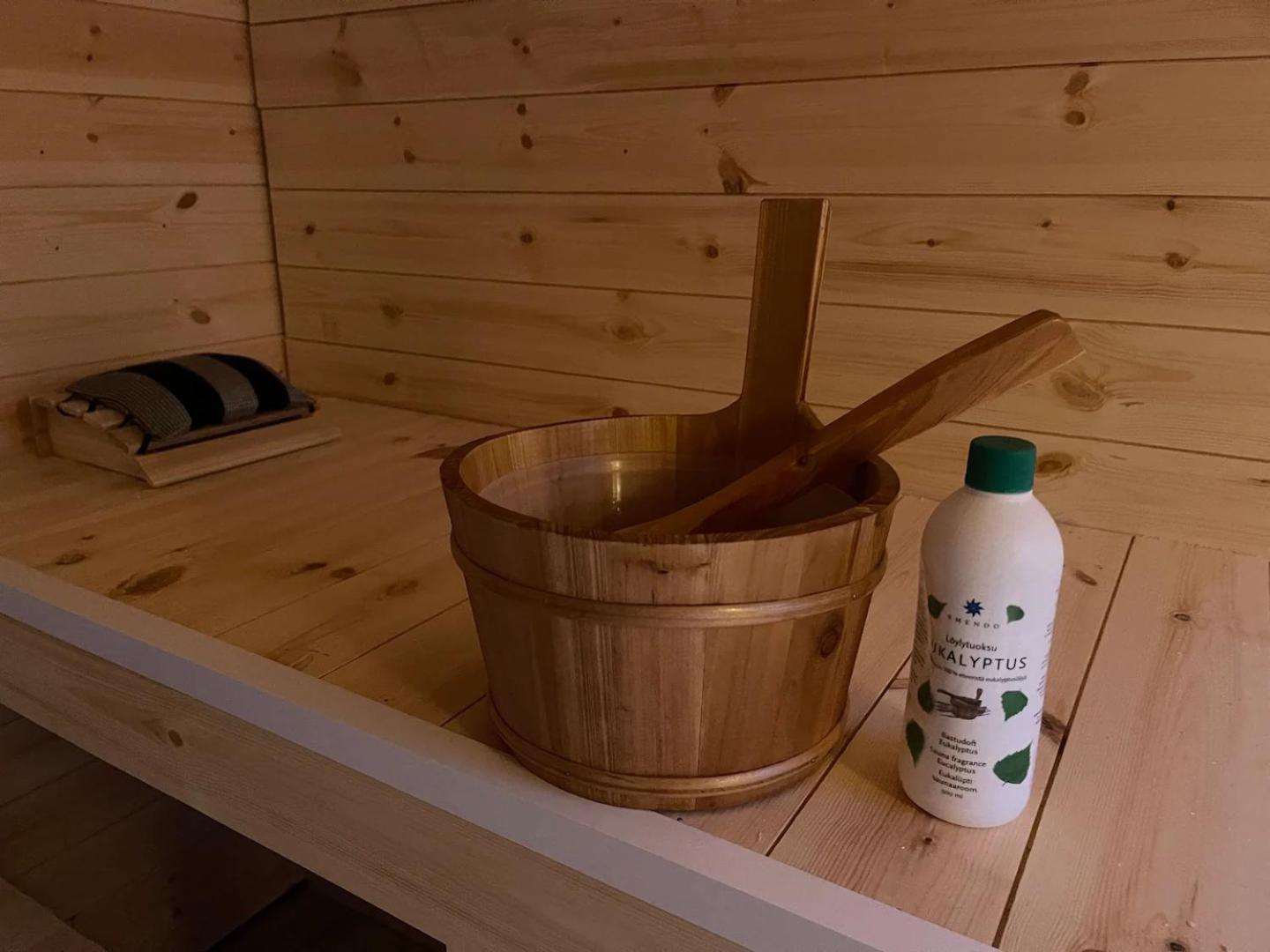 Apartment Private Big Garden Double With Outside Hottub And Barrelsauna, Woodside, Nature